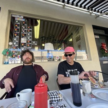 Junes Cafe - Breakfast & Brunch Near Me - Santa Ana, California