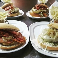 Jardbard - Hamburguesas del Jardbard en Cubelles http://jardbardcubelles.es/#hamburguesas