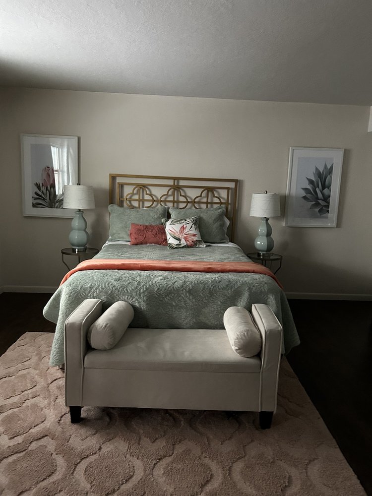 DAIRY KING & MOTEL & RENTAL HALL Updated September 2024 33 N Main