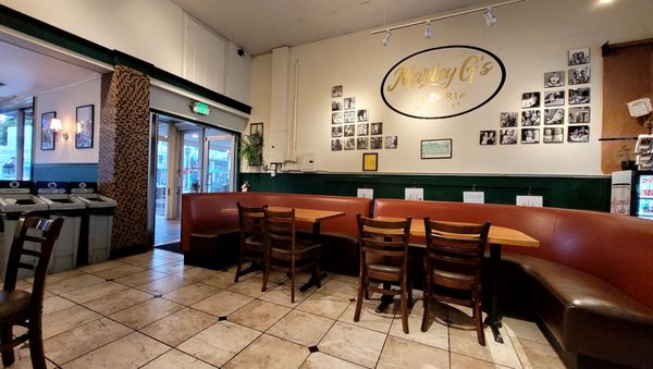 Marley G's Pizzeria by null