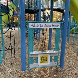 Tetotom Park - Playground