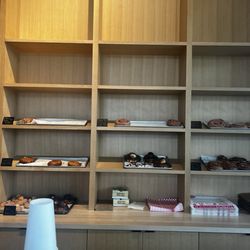 Dilly Dally Donut Bar