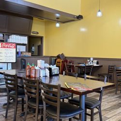 Pho King Way - Inside decor