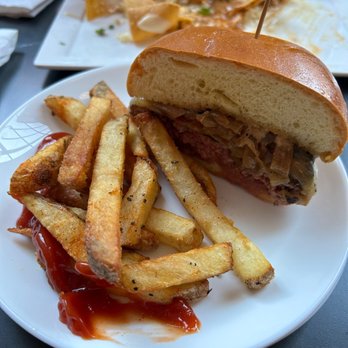 Wilma's - Wilma's Burger - Seafood Near Me - Wilmington, Delaware Wilma's - Wilma's Burger - Seafood Near Me - Wilmington, Delaware