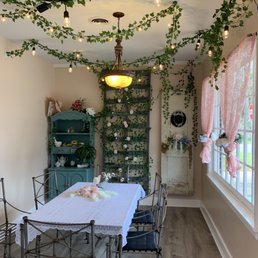 Inside there's a place to eat it's so cute and relaxing. Inside there's a place to eat it's so cute and relaxing.