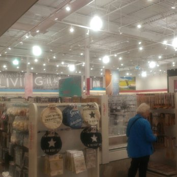 Oomomo - Discount Store Near Me - Markham, Ontario