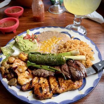 Jalisco Mexican Restaurant - Mexican combination plate and fried ice cream! Awesome - Mexican Near Me - Eugene, Oregon Jalisco Mexican Restaurant - Mexican combination plate and fried ice cream! Awesome - Mexican Near Me - Eugene, Oregon