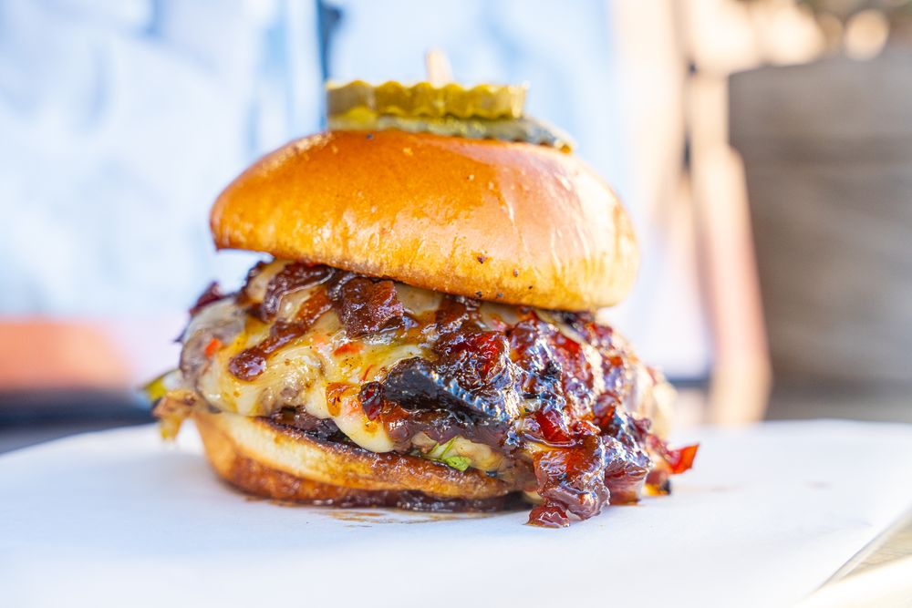 Food from Rosemarie's Buns and Brews