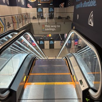 Aldi - Escalator to Aldi's - Grocery Near Me - New York, New York