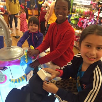 Build-A-Bear Workshop - Toy Stores Near Me - Pleasanton, California