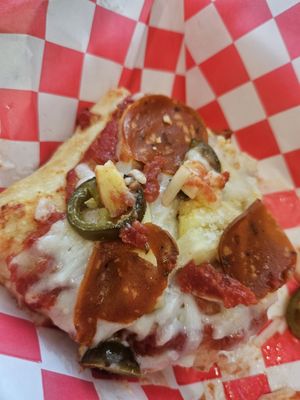 Old Gold Tomato Pie by null