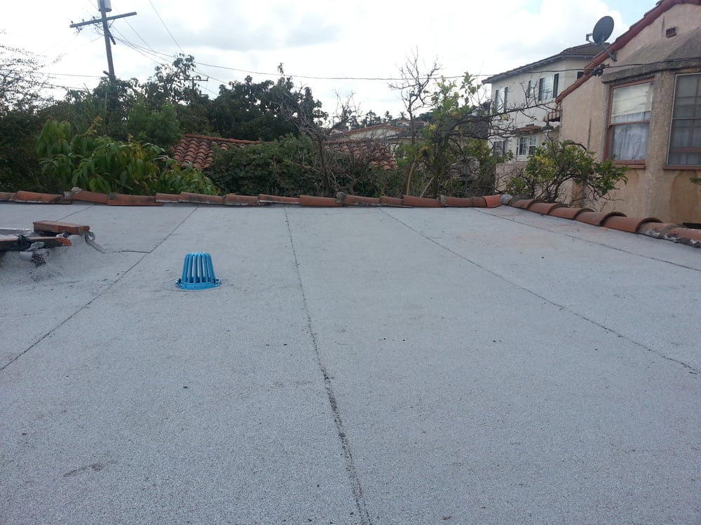 Slide of B&I Roofing