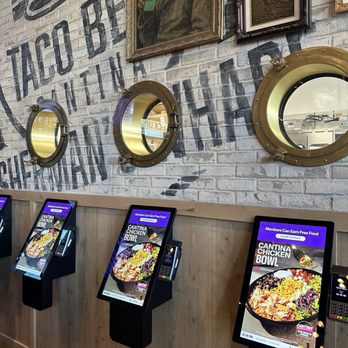 Taco Bell - Kiosks to order food - Fast Food Near Me - San Francisco, California Taco Bell - Kiosks to order food - Fast Food Near Me - San Francisco, California