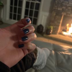 Lavish Nail Lounge