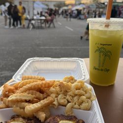 Night Market at Pembroke Lakes