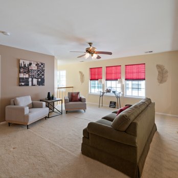 Miller Designs - Miller's staging work in family room - Home Staging Near Me