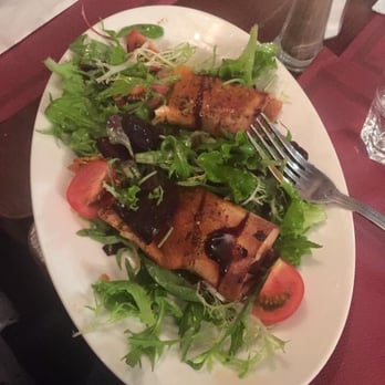 La Cave Gourmande - Crispy goat cheese salad - Bistros Near Me - Paris, 75