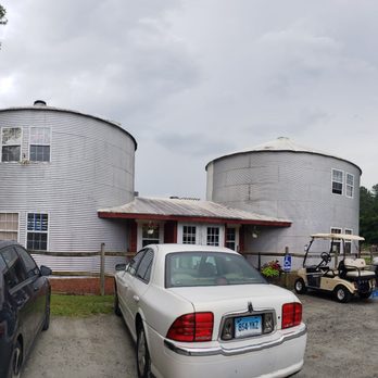 The Silos Restaurant - Italian Near Me - Oriental, North Carolina