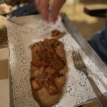 S'alat Bar i Botiga - Tostada with calamari - Delicatessen Near Me - València, V S'alat Bar i Botiga - Tostada with calamari - Delicatessen Near Me - València, V