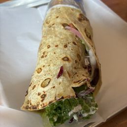 Grilled Wrap with Safron Chicken Grilled Wrap with Safron Chicken