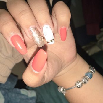 Golden Nails - Nail Salons Near Me - Honolulu, Hawaii
