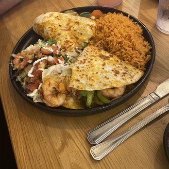 Mezcalito - Shrimp quesadilla - Mexican Near Me - Cary, North Carolina Mezcalito - Shrimp quesadilla - Mexican Near Me - Cary, North Carolina