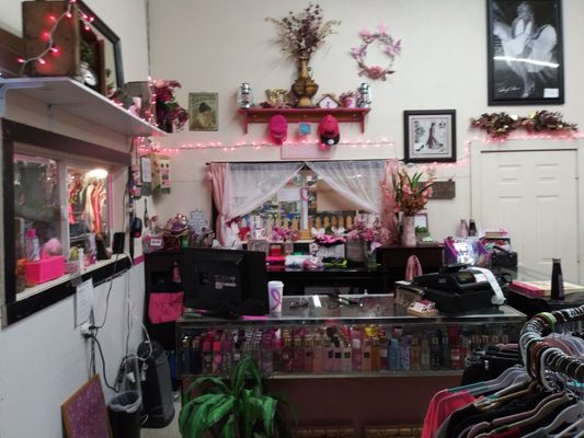 Yard Birds Mall & Storage by null