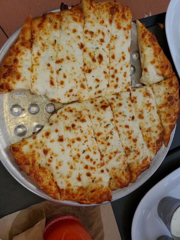 CRUST PIZZA CO. - LAKE CONROE - Updated April 2026 - 68 Photos & 77 ...