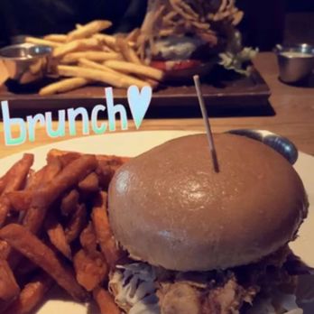 Burt & Max's - Bars Near Me - Delray Beach, Florida