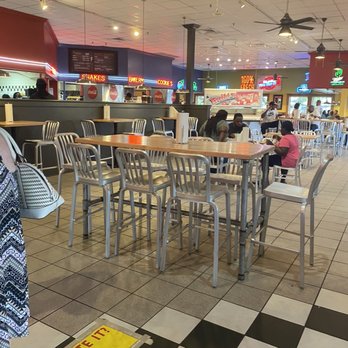Fuddruckers - Inside - Burgers Near Me - Myrtle Beach, South Carolina Fuddruckers - Inside - Burgers Near Me - Myrtle Beach, South Carolina