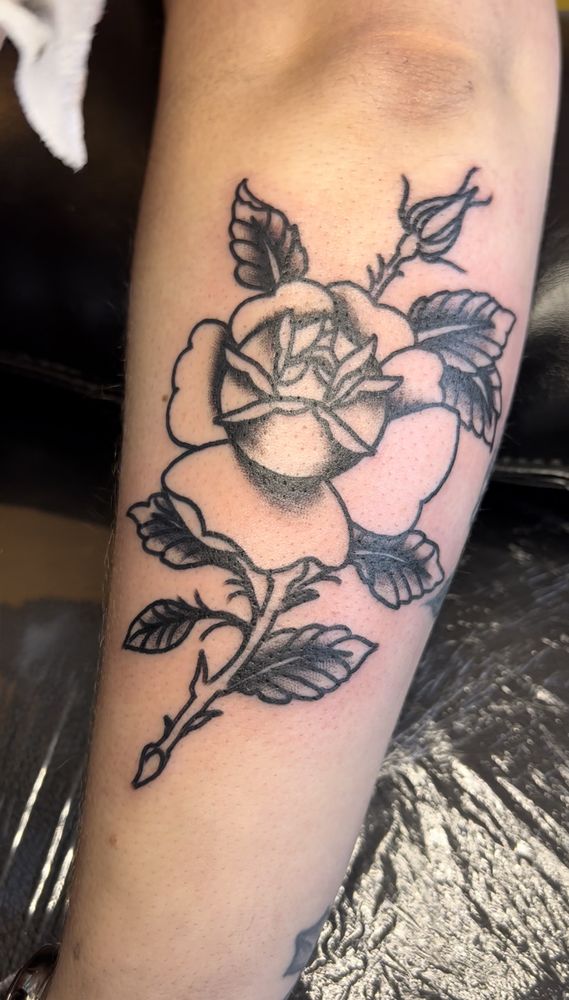 Female Trouble Tattoo Logo