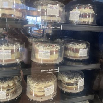 O&H Danish Bakery - Bakeries Near Me - Racine, Wisconsin