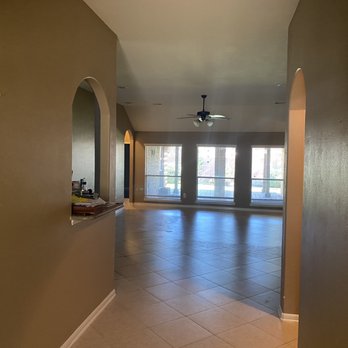 Comax Renovations - Ceiling repair and paint - General Contractors Near Me - Webster, Texas