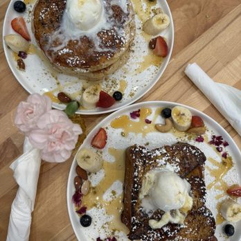 Cafe Juliet - Cardamom pancakes & french toast - Cafes Near Me - Staten Island, New York Cafe Juliet - Cardamom pancakes & french toast - Cafes Near Me - Staten Island, New York