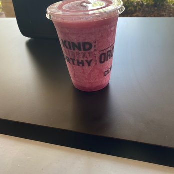 Clean Juice waterford - The Dragon Fruit Lemonade Refresher 16 oz - Juice Bars & Smoothies Near Me - Orlando, Florida