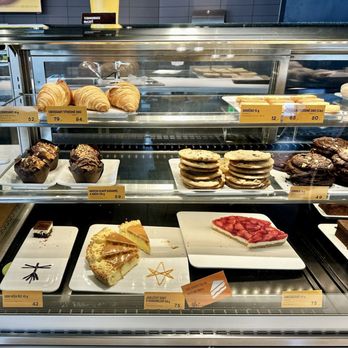 McDonald's - Yes! This is a McDonald's - Fast Food Near Me - Baliny, VY McDonald's - Yes! This is a McDonald's - Fast Food Near Me - Baliny, VY