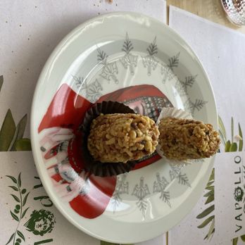 Vapollo - Told this was a pastry called an ant colony that takes two days to make - Mediterranean Near Me - Simi Valley, California