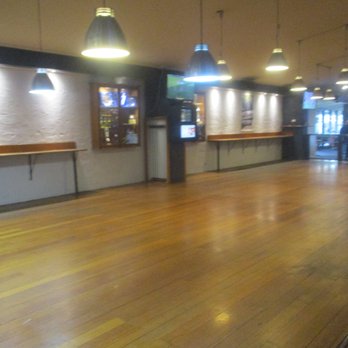 Burvale Hotel - Dance Floor - Hotels Near Me - Nunawading, VIC