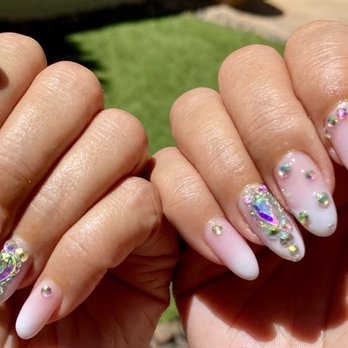 Hollywood Nails - Nails by Don - Nail Salons Near Me - Henderson, Nevada
