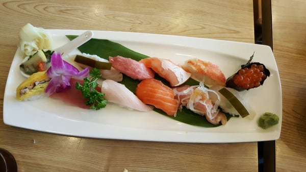 Toshi Sushi Closed 672 Photos 328 Reviews Sushi Bars 359 E 1st St Los Angeles Ca Restaurant Reviews Phone Number Menu