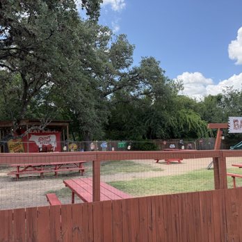 B-Daddy's BBQ - Outdoor - Barbeque Near Me - Helotes, Texas