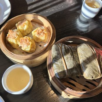 Han Palace - Shumai and sticky rice - Dim Sum Near Me - McLean, Virginia Han Palace - Shumai and sticky rice - Dim Sum Near Me - McLean, Virginia
