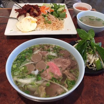 iPho by Saigon - Pho and rice platter - Vietnamese Near Me - Saint Paul, Minnesota