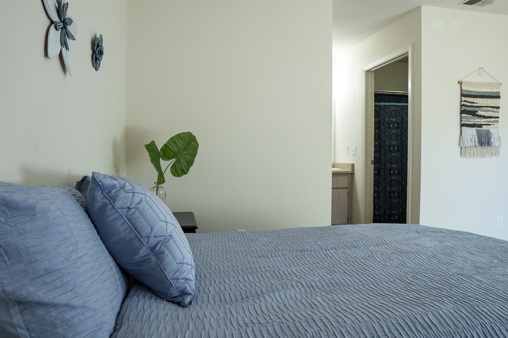 WESTGATE VILLAGE Updated August 2024 47 Photos 839 W Lincoln Ave