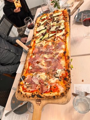 Trenta Pizza & Cucina by null