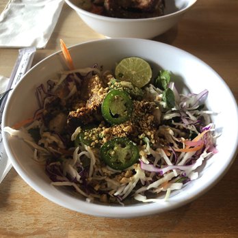 Singhs - Chicken Goi - Vietnamese Near Me - San Antonio, Texas