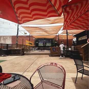 Leeland House - Breakfast & Brunch Near Me - Houston, Texas