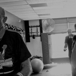 413 FITNESS - Working out with a partner keeps you motivated!
