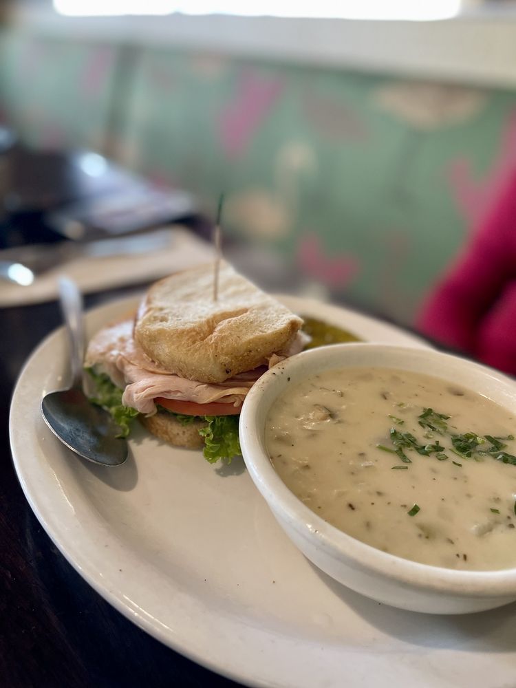 Heavenly Bistro