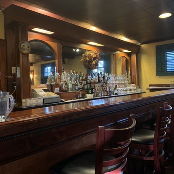 Anna's Cucina Rustica - Bar area. - Italian Near Me - Vandergrift, Pennsylvania